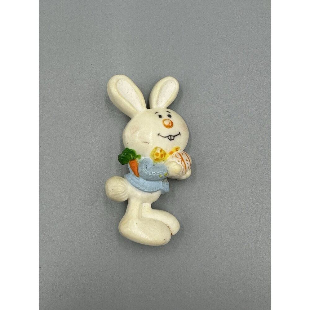 Vintage‎ 1975 HALLMARK Barnaby Bunny Lapel Pin Brooch
